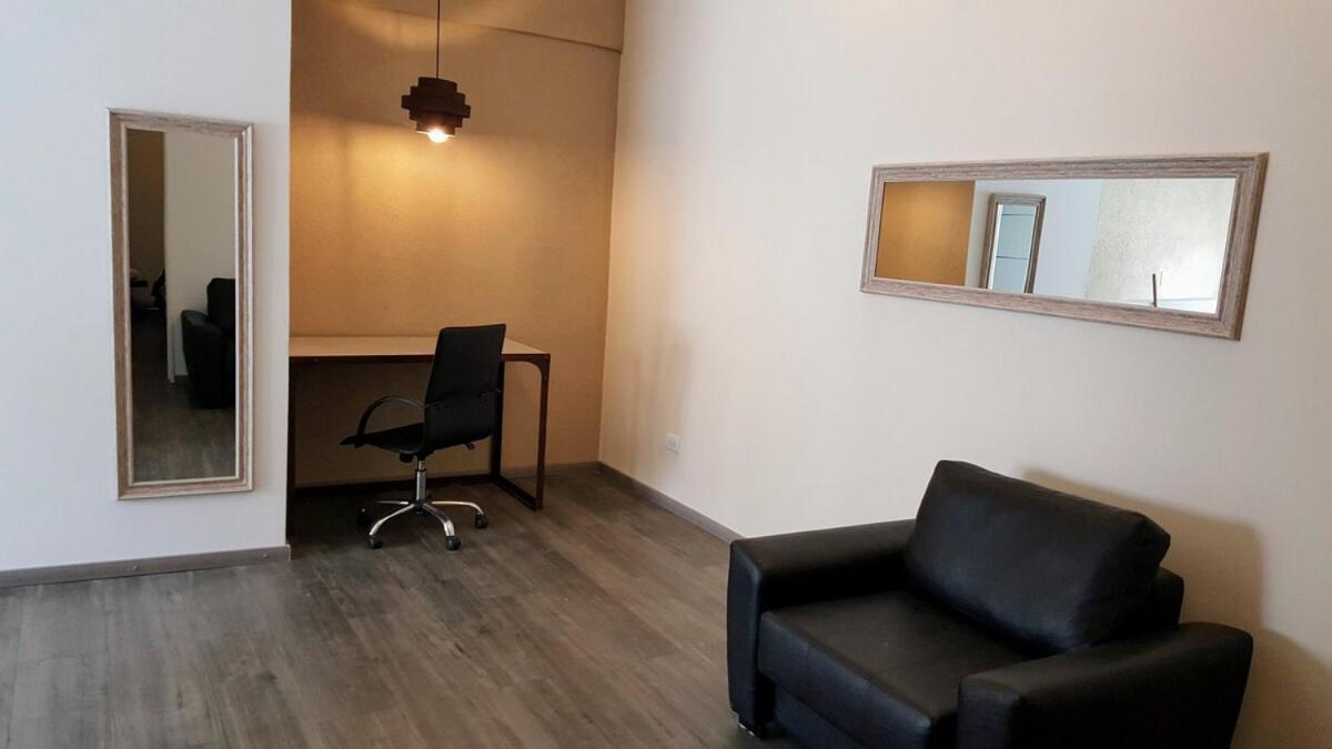 Apartamento Amplio Departamento Frente Al Lago-seguridad 24hs