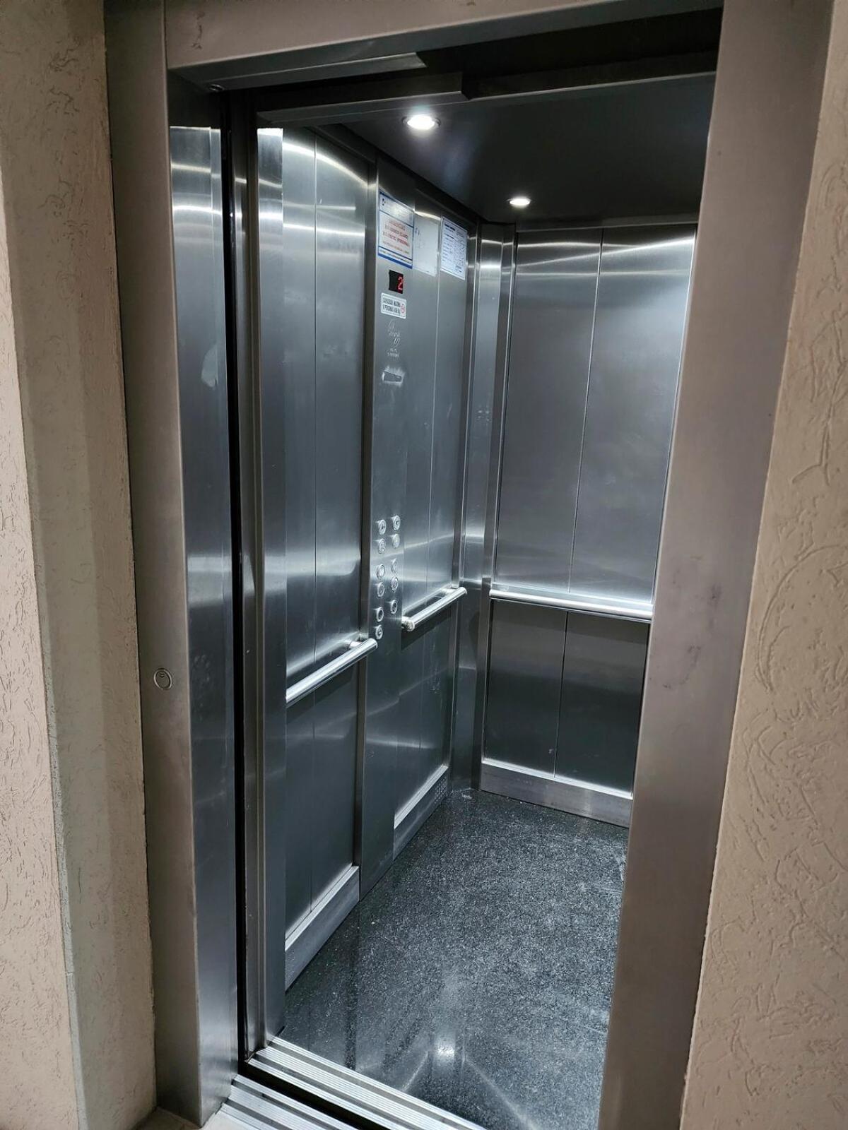 Apartamento Amplio Departamento Frente Al Lago-seguridad 24hs